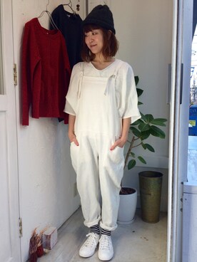 「ボーダーソックス」｜「アイテム（サロペット/オーバーオール）」を使った、YARRA吉祥寺店さん（レディース・159cm）の冬コーディネート