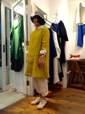 「白スニーカー」｜「アイテム（ワンピース/ドレス、ピンク系）」を使った、YARRA吉祥寺店さん（レディース・157cm）の春コーディネート