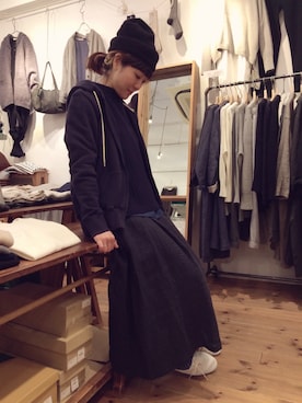 「ひざ丈スカート」｜「アイテム（ニットキャップ/ビーニー）」を使った、YARRA吉祥寺店さん（レディース・159cm）の秋コーディネート