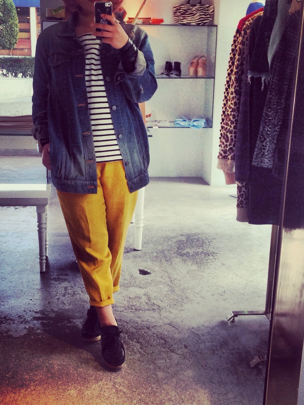 「AKIRANAKAのCanalia pants（スラックス、イエロー系）」を使った、たちゃぴーさん（メンズ・152cm）の冬コーディネートの1枚目の写真