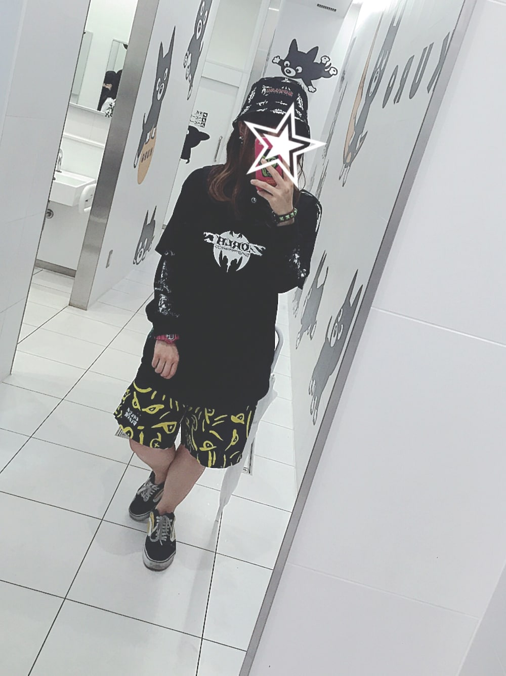 「ZORLAC、FUCT、lifesabeach、ハーフパンツ、スケータースタイル」｜「ZORLACのアイテム（ハット、ブラック系）」を使った、あやぴぴぴさん（レディース・152cm）の夏コーディネートの1枚目の写真