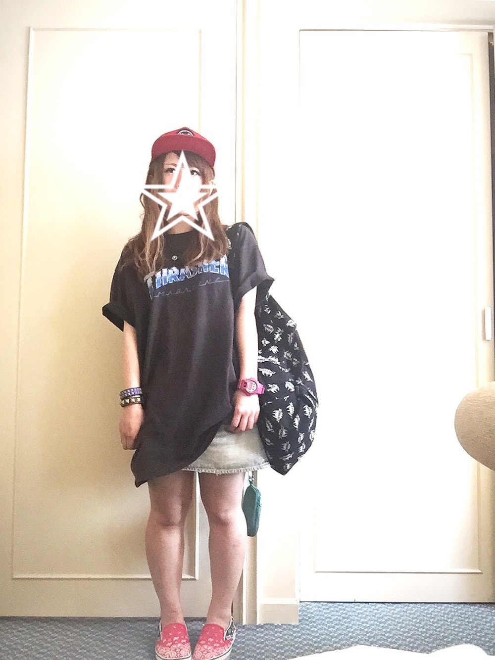 「THRASHER、HUF、RNA、x-girl、エックスガール、VANS、スケータースタイル、ZORLAC、AYAMO」｜「HUFのアイテム（キャップ、レッド系）」を使った、あやぴぴぴさん（レディース・152cm）の夏コーディネートの1枚目の写真