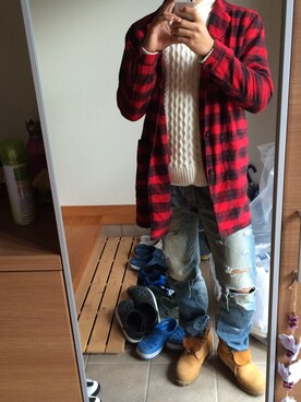 「benoのアイテム（シャツ/ブラウス、レッド系）」を使った、昇吾さん（メンズ・181cm）の秋コーディネート