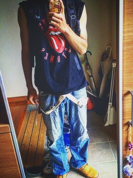 「古着のアイテム（Tシャツ/カットソー、ブラック系）」を使った、昇吾さん（メンズ・181cm）の夏コーディネート