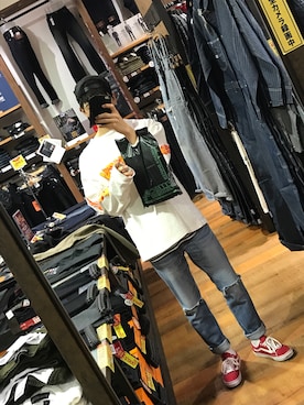 「VANS（バンズ）のVANS ヴァンズ OLD SKOOL DX オールドスクール DX V36CL+ T.RED（スニーカー、レッド系）」を使った、昇吾さん（メンズ・181cm）の冬コーディネート