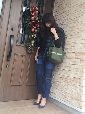 「アイテム（アナログ腕時計、ピンク系）」を使った、etsukoさん（レディース・159cm）の秋コーディネート