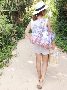 「Ray BEAMS（レイビームス）のRay BEAMS / 中折れ HAT（ハット）」を使った、HEMMY.さん（レディース・157cm）の夏コーディネート