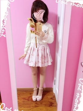 「lizlisaのアイテム（スカート、ピンク系）」を使った、piano ktさんの冬コーディネート