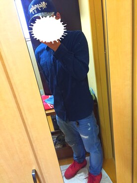 「アイテム（デニムパンツ、シルバー系）」を使った、たけるさん（メンズ・170cm）の春コーディネート