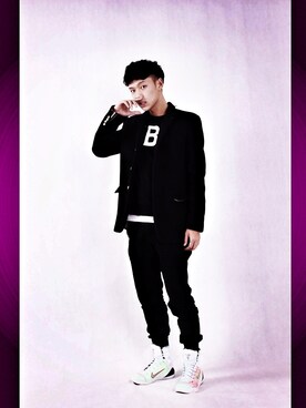 「TOMMY（トミー）のアイテム（テーラードジャケット）」を使った、CalvinLee さん（メンズ・180cm）の冬コーディネート