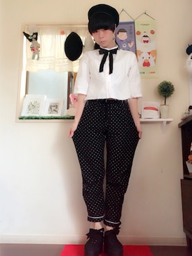 「HELL CAT PUNKS（ヘルキャットパンクス）のアイテム（帽子）」を使った、菊さんさん（レディース・160cm）の秋コーディネート