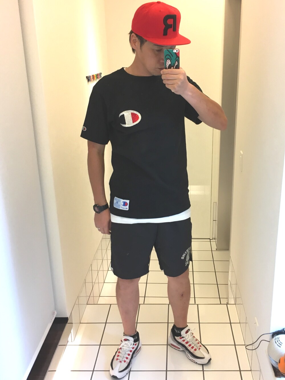 「reebok、Champion、H&M、A BATHING APE、NIKE、G-SHOCK、airmax95、スワロフスキー」｜「Reebokのアイテム（キャップ、レッド系）」を使った、流山ＲＥＤＳさん（メンズ・180cm）の秋コーディネートの1枚目の写真