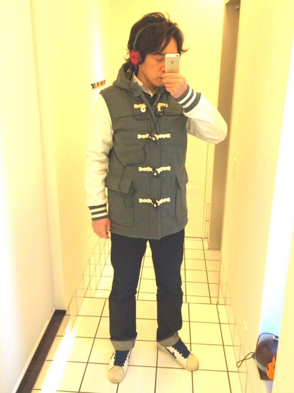 「AAPE BY A BATHING APE(AAPE BY A BATHING APE)、A BATHING APE、ユニクロ、G-SHOCK、オーディオテクニカ、ブリンブリン、ヘッドホン、adidas」｜「オーディオテクニカのアイテム（音楽/本・雑誌、ブラウン系）」を使った、流山ＲＥＤＳさん（メンズ・180cm）の冬コーディネートの1枚目の写真