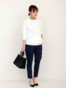 「アイテム（パーカー、ホワイト系）」を使った、Bou Jeloudさん（レディース・158cm）の冬コーディネート