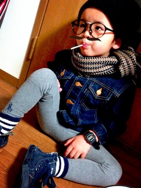 「Paul Smith（ポールスミス）のアイテム（デニムジャケット）」を使った、roaさん（キッズ・110cm）の冬コーディネート