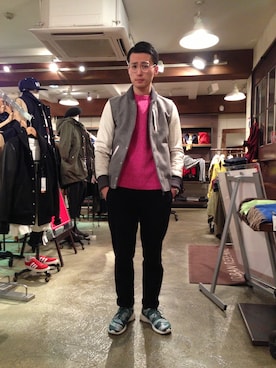 「URBAN RESEARCH（アーバンリサーチ）のアイテム（スタジャン）」を使った、kondoさん（メンズ・180cm）の冬コーディネート