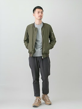 「URBAN RESEARCH（アーバンリサーチ）のアイテム（MA-1）」を使った、kondoさん（メンズ・180cm）の冬コーディネート