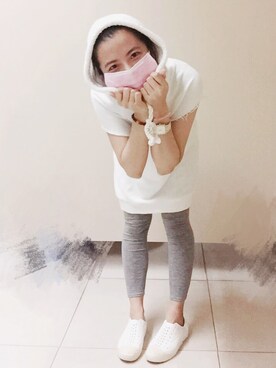 Sinjeh Wさんのコーディネート