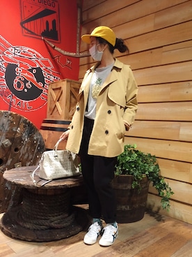 「Onitsuka Tiger × ANDREA POMPILIO（オニツカタイガーアンドレアポンピリオ）のアイテム（シューズ）」を使った、Sinjeh Wさん（レディース・160cm）の春コーディネート
