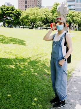 「Roots Canadaのアイテム（帽子）」を使った、Sinjeh Wさん（レディース・160cm）の夏コーディネート