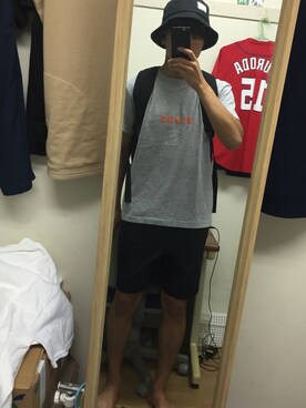 「BEAMS（ビームス）のアイテム（Tシャツ/カットソー、グレー系）」を使った、ポンチョさん（メンズ・169cm）の夏コーディネート