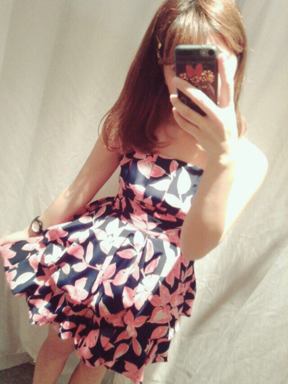 「PARTY、flower」｜「LILY BROWNのアイテム（ワンピース/ドレス、ブラック系）」を使った、MARYさん（レディース・155cm）の夏コーディネートの1枚目の写真