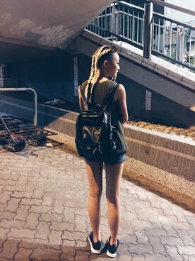 Monsha Wongさんのコーディネート