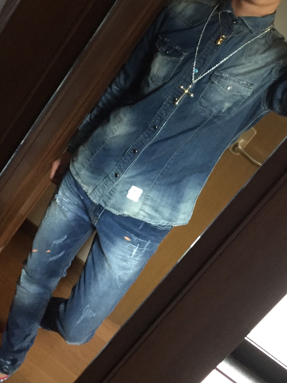 「denimondenim、DOWBL、OFTHENEIGESTYLE、tady&king、chromehearts、22K」｜「DOWBLのアイテム（デニムパンツ、その他）」を使った、TAISEIさん（メンズ・170cm）の秋コーディネートの1枚目の写真
