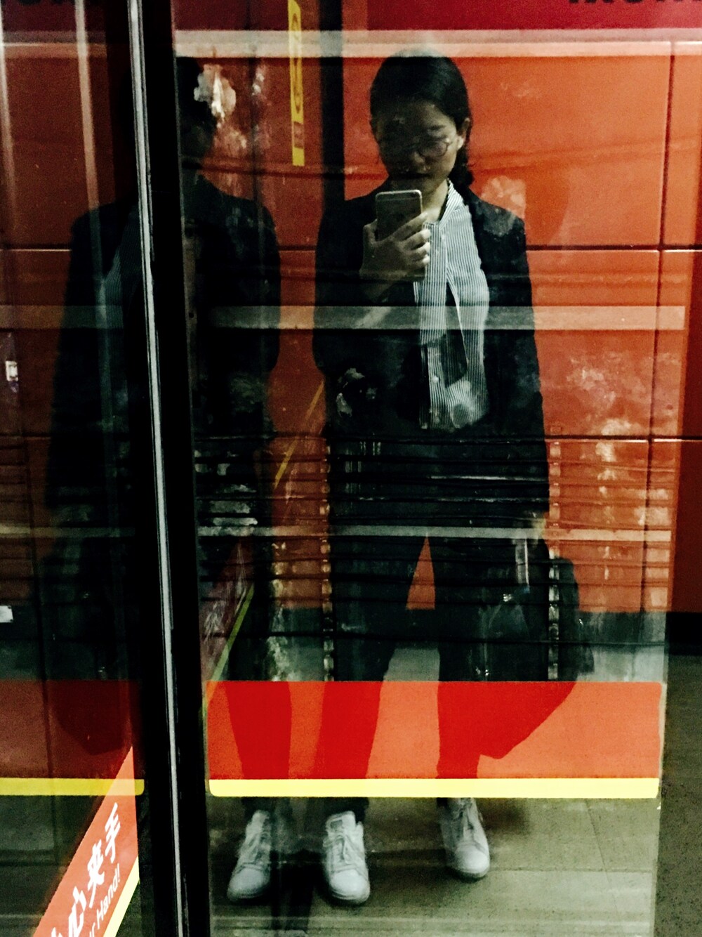 「Marc by Marc Jacobsのアイテム（テーラードジャケット、ブラック系）」を使った、CipherXiaoさん（レディース・163cm）の秋コーディネートの1枚目の写真