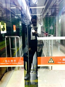 「green（グリーン）のアイテム（パンツ）」を使った、CipherXiaoさん（レディース・163cm）の冬コーディネート