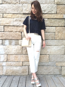 「Chico（チコ）のイージーダメージカットデニムパンツ（デニムパンツ）」を使った、shioriさん（レディース・163cm）の春コーディネート