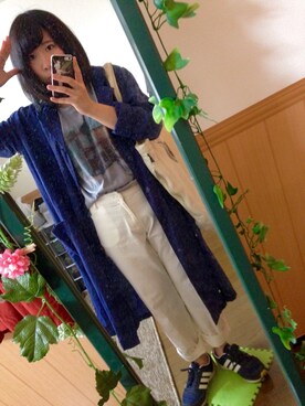 「青×白」｜「アイテム（その他アウター）」を使った、みくこさん（レディース・155cm）の春コーディネート