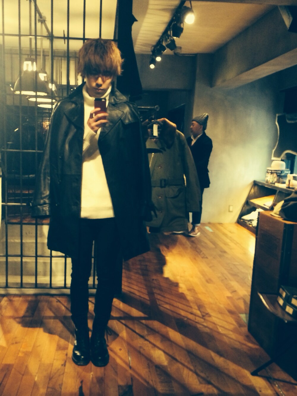「Dr. MartensのDr.Martens (ドクターマーチン)/1460 8ホールブーツ（ブーツ、ブラック系）」を使った、satoshiさん（メンズ・175cm）の冬コーディネートの1枚目の写真