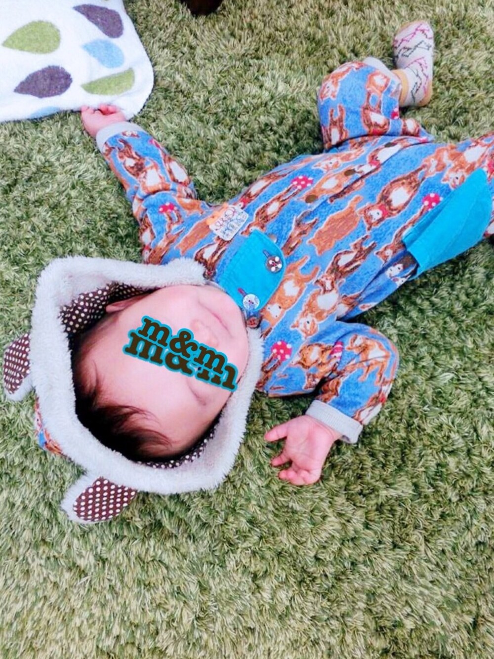 「 ブルー、ベビー、フード、赤ちゃん、くまさん、耳つき、7ヶ月、 ロンパース」｜「RAGMARTのフード付きカバーオール（ロンパース、ブルー系）」を使った、m&mさん（キッズ・70cm）の夏コーディネートの1枚目の写真