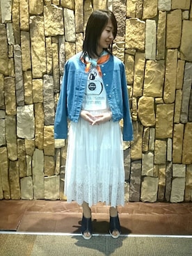「HVC」｜「アイテム（デニムジャケット）」を使った、HVC八千代緑ヶ丘店さん（レディース・159cm）の春コーディネート