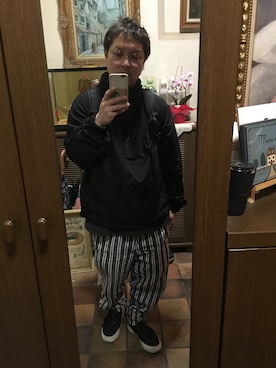「umit benan（ウミットベナン）のアイテム（パンツ）」を使った、村中 勇太さん（メンズ・168cm）の春コーディネート