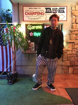 「umit benan（ウミットベナン）のアイテム（パンツ）」を使った、村中 勇太さん（メンズ・168cm）の春コーディネート