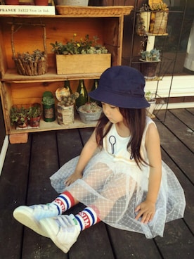 「DENIM DUNGAREE（デニムダンガリー）のアイテム（ソックス/靴下、その他）」を使った、SERI-NAさん（キッズ・100cm）の春コーディネート