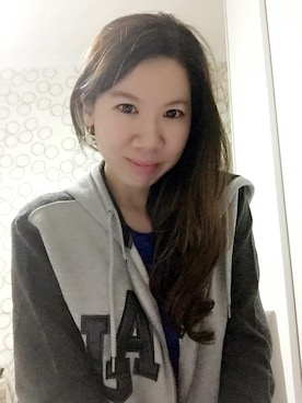 「chanel」｜「アイテム（スタジャン）」を使った、 范范さん（レディース・160cm）の秋コーディネート