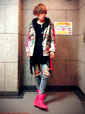 「OFF-WHITE」｜「アイテム（ミリタリージャケット）」を使った、Ryo $himayoshiさん（メンズ・179cm）の春コーディネート