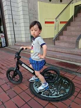 「アイテム（雑貨/ホビー、ブラック系）」を使った、rakukunさん（キッズ・110cm）の秋コーディネート
