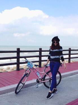 「pizza cut five（ピザカットファイブ）のアイテム（帽子）」を使った、Koshikaさん（レディース・165cm）の春コーディネート