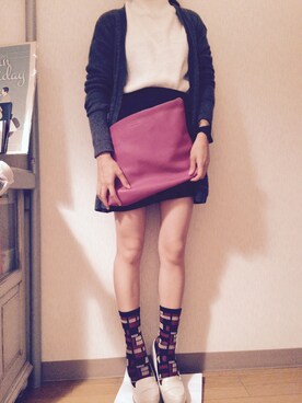 「CHARLES & KEITH（チャールズ & キース）のアイテム（パンプス、ホワイト系）」を使った、さやこ。さん（レディース・153cm）の秋コーディネート