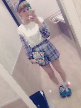 「アイテム（Tシャツ/カットソー、パープル系）」を使った、きたはた ちなみさん（レディース・158cm）の春コーディネート