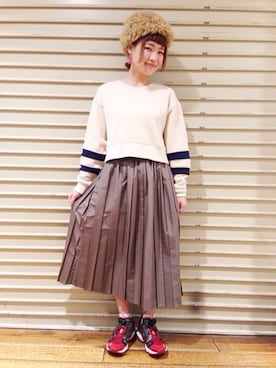 「Kastane（カスタネ）のアイテム（スウェット、ホワイト系）」を使った、きたはた ちなみさん（レディース・158cm）の冬コーディネート