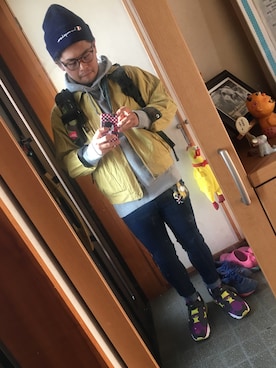 「アイテム（ニットキャップ/ビーニー、ブルー系）」を使った、アドリーさん（メンズ・166cm）の秋コーディネート