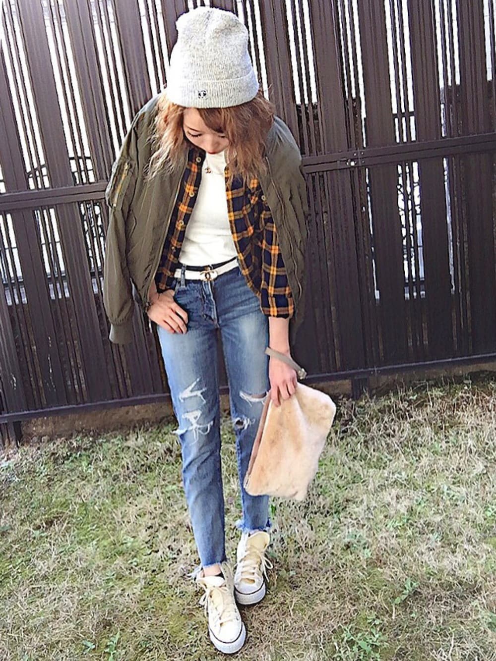 CHANELのニットキャップ/ビーニーを使った人気ファッション