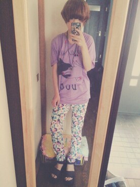 「sevens（セブンズ）のアイテム（Tシャツ/カットソー、パープル系）」を使った、KAHOCHI.さん（レディース）の夏コーディネート