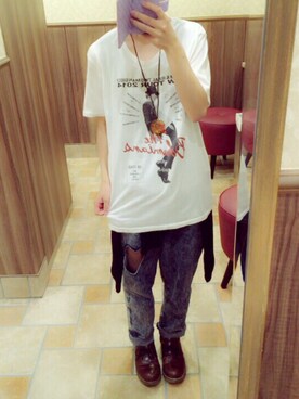「THEBOHEMIANSのアイテム（Tシャツ/カットソー、ホワイト系）」を使った、KAHOCHI.さん（レディース）の夏コーディネート