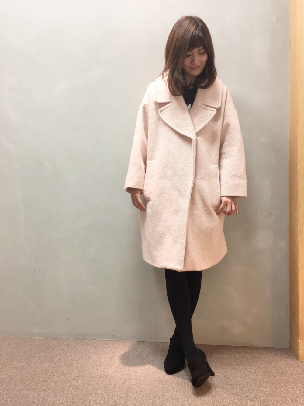 「冬、寒い、あったかコーデ、winter、コート、black、outfit、アウター、コクーンコート」｜「RANDAのcamille bis RANDA/プレーンアンクルブーティ（ブーティ、ブラック系）」を使った、kinoさん（レディース・156cm）の冬コーディネートの1枚目の写真